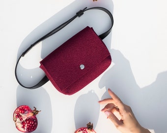 Burgundy Wool Felt Waist Bag with Leather Belt, Bum bag, Felt purse