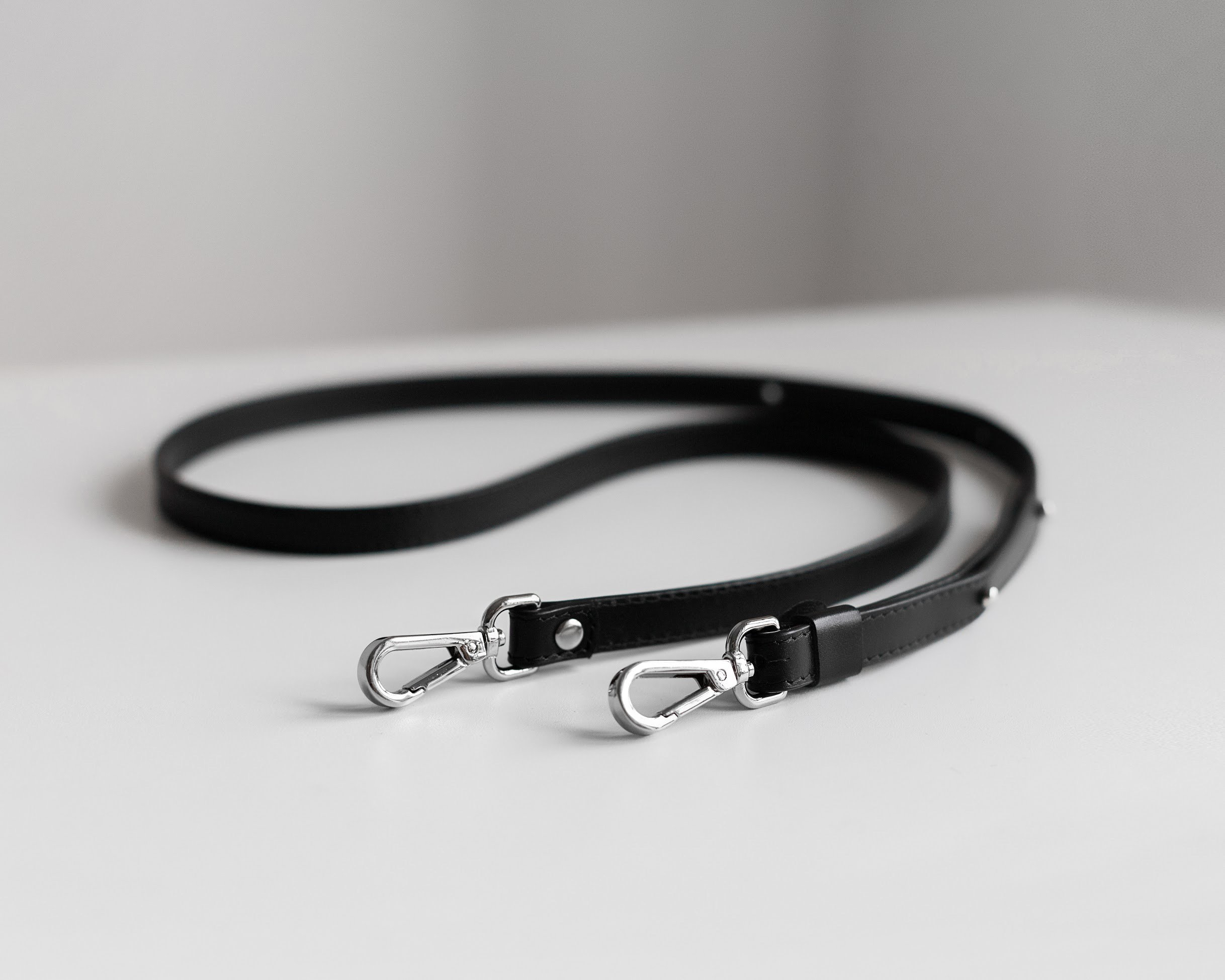 Pochette Porte-monnaie En Cuir Souple Noir Pour Femme - Atuvu Fait Main France