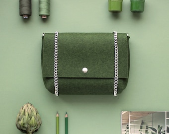 Dark green 100% Merino Wool Felt Crossbody Clutch Bag Woolberry