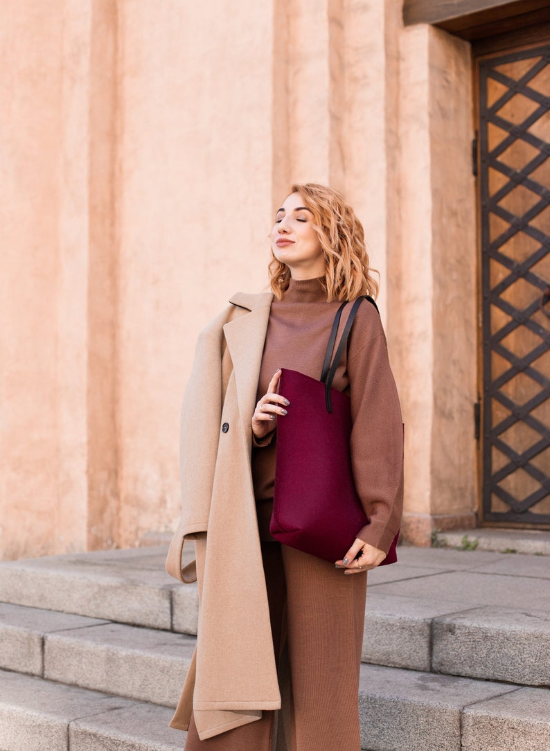 Tote Bag, Felt Bag, Women's Purse, Large Shopper, Merino Wool Felt, Shoulder Bag, Laptop Bag, Woolberry Bag, Marsala Burgundy Red. image 8