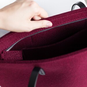 Tote Bag, Felt Bag, Women's Purse, Large Shopper, Merino Wool Felt, Shoulder Bag, Laptop Bag, Woolberry Bag, Marsala Burgundy Red. image 3