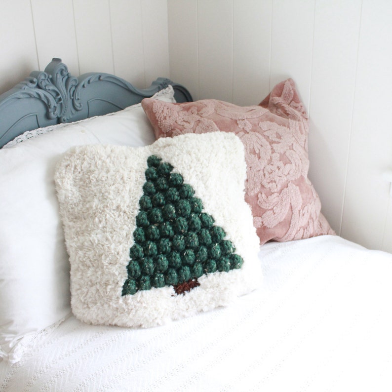 Crochet Pillow Cover, Crochet Christmas, Pine Tree Decor, Crochet Pillow Pattern, Easy Crochet Pattern, Crochet Pillow Pattern image 4