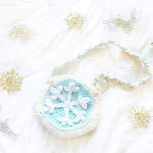 Snowflake Sugar Cookie Purse Crochet Purse Pattern, Winter Crochet Pattern, Cooke Crochet Pattern, Funny Food Purse image 2