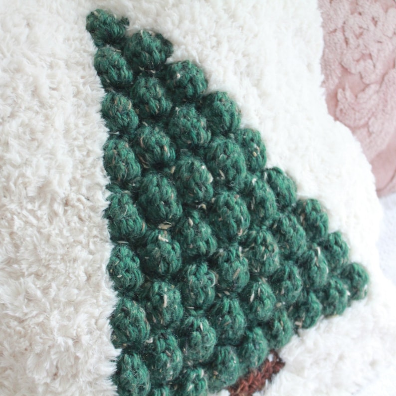 Crochet Pillow Cover, Crochet Christmas, Pine Tree Decor, Crochet Pillow Pattern, Easy Crochet Pattern, Crochet Pillow Pattern image 2