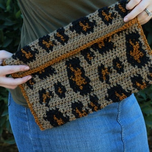 Crochet Leopard Clutch, Tapestry Crochet Purse Pattern, Crochet Clutch Pattern, Crochet Bag Pattern, Tapestry Crochet image 5