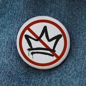 No Kings Button, Pin, Magnet, Floral, Flowers, Gift for her, Humanitarian, Resistance, Activist, Political, crown