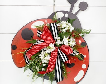 Lady Bug Door Hanger, Lady Bug Decor, Front Porch Decor, Baby Shower Decor, Spring Wall Hanger, Summer Decor for Front Door, Lady Bug Gift