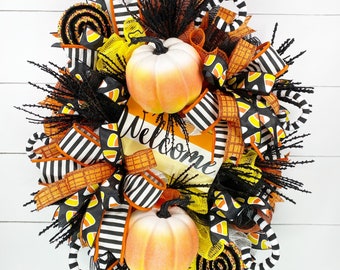 Candy Corn Wreath, Halloween Lover Gift, Halloween Candy Corn Wreath, Welcome Wreath, Halloween Porch Decor, Halloween Party Decorations