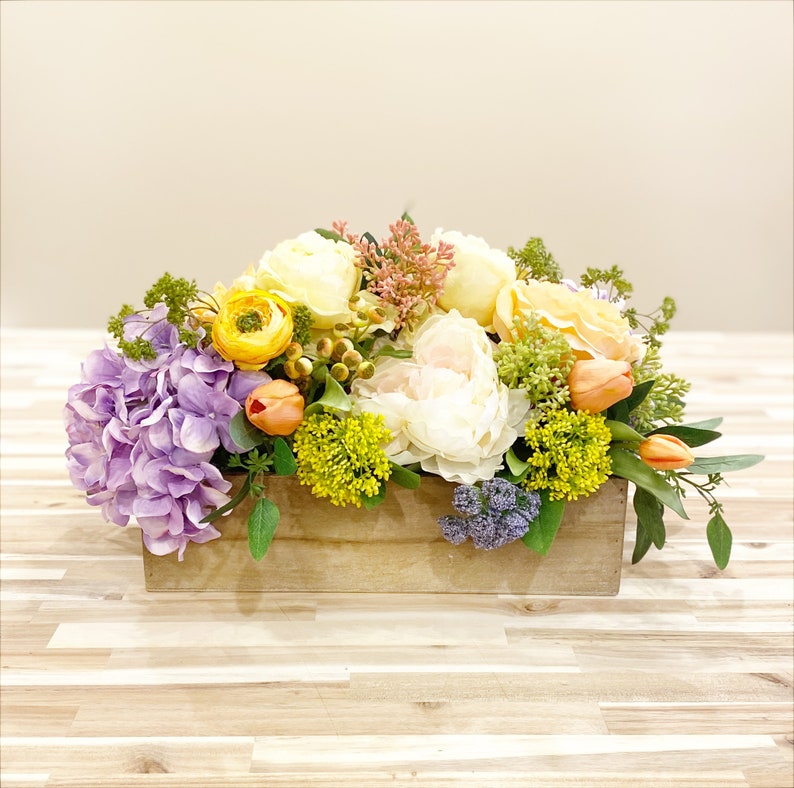 Spring Centerpiece for Dining Room, Easter Decor, Floral Spring Arrangement, Flowers for Her, Mother's Day Gift, Pastel Flower Centerpiece image 3