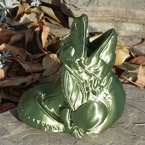 Hungry Dragon Dice Tower for Dungeons and Dragons or Pathfinder