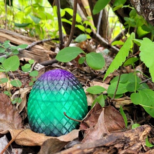 DnD Dice Box - Acid Dragon Egg Dice Box. Store Your Dungeons and Dragons Dice in Style!