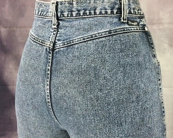 Calça jeans vintage Wrangler estilo western, cintura ultra alta, modelo mom jeans sem costura nas costas - anos 90