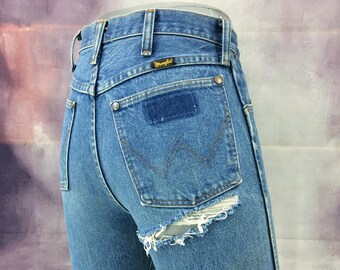levi bum rip jeans