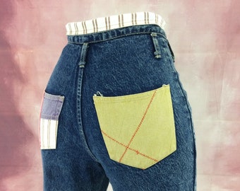 Calça jeans vintage dos anos 90 com barra dobrável, estilo western, cintura alta, modelo mom jeans, tamanho 25.