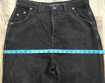 Jeans vintage Wrangler Mom, denim nero a vita alta (W31 L33)