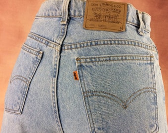 Vintage Levi's 15951 Relaxed Fit Tapered Leg Jeans W31 - Etsy