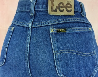 Size 28 LEE Riders Vintage Jeans W28 L31 High Waisted 90's Western Jeans Classic Mom Jeans Boyfriends Girlfriends Jeans Made In USA