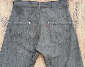 Maat 29 Vintage Levi's engineered jeans W29 L30 medium black wash denim regular jeans met gedraaide pasvorm