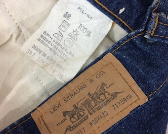 Size 26 Vintage Levis 627 Jeans - W26 L33 - Long Inseam