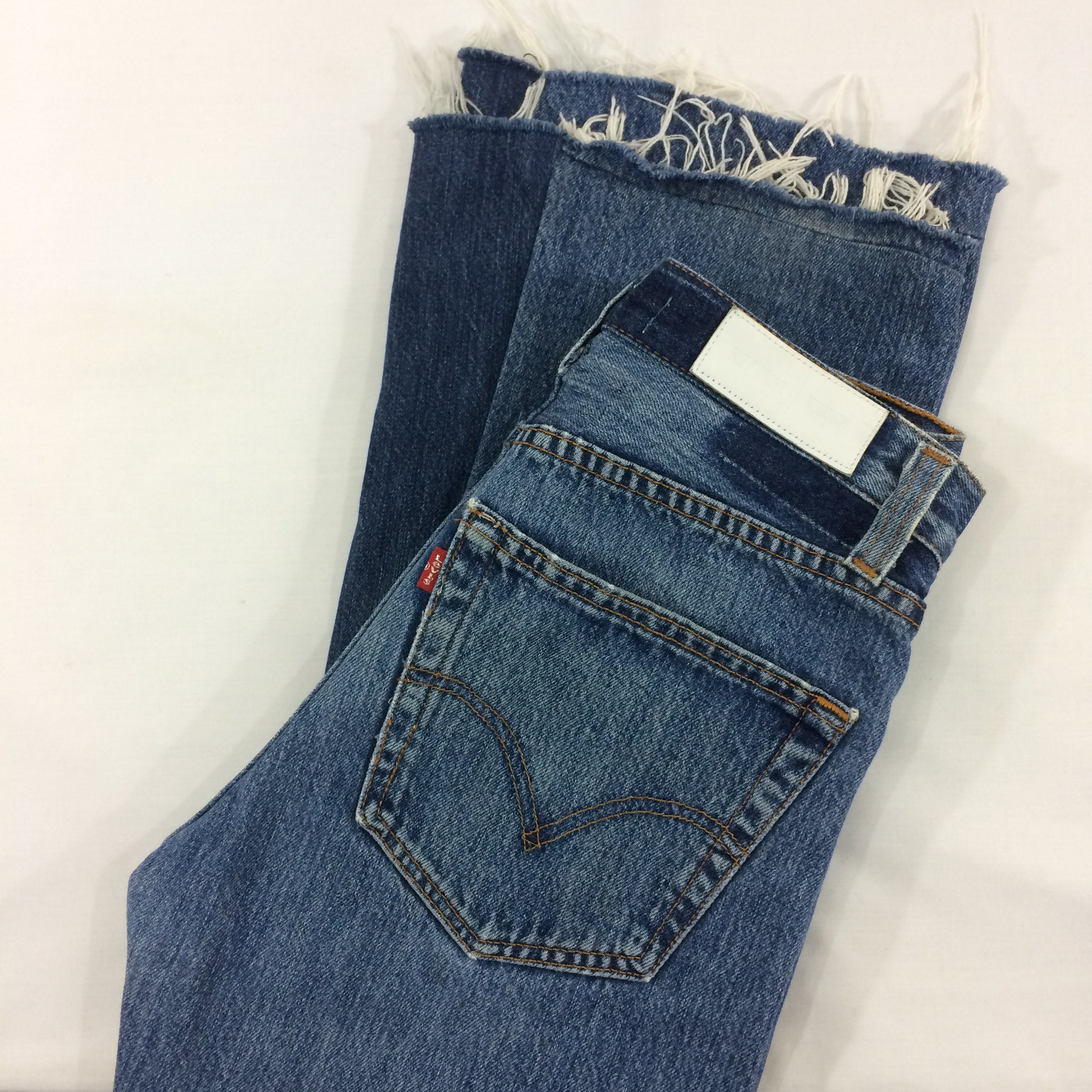 Size 27 Vintage Levi's Collection - RE/DONE Blue Mid-rise Wide-leg