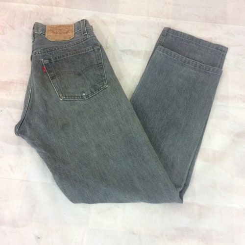 Sz 27 Vintage Levis 501 Women's Jeans High Waisted Faded Black Jeans 90s Small Waist Jeans Girlfriends Boyfriends shops Mom Jeans Made In USA