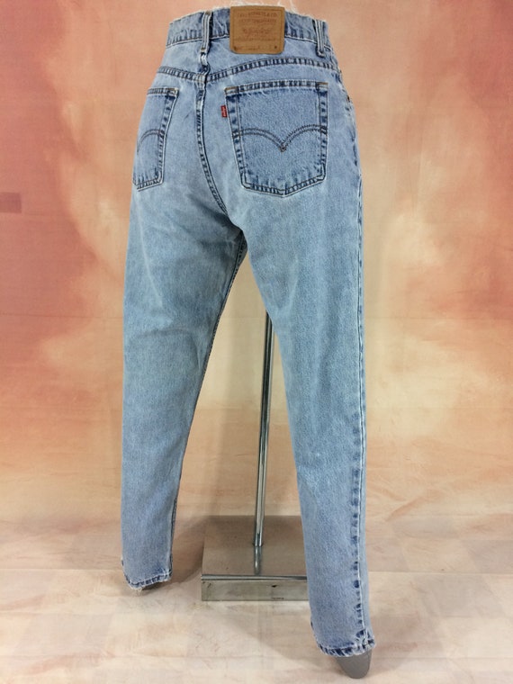 Size 33 Vintage Levi's 550 Jeans - Relaxed Fit Tapered Leg Size 33 Vintage Levi's 550 Jeans - Relaxed Fit Tapered Leg