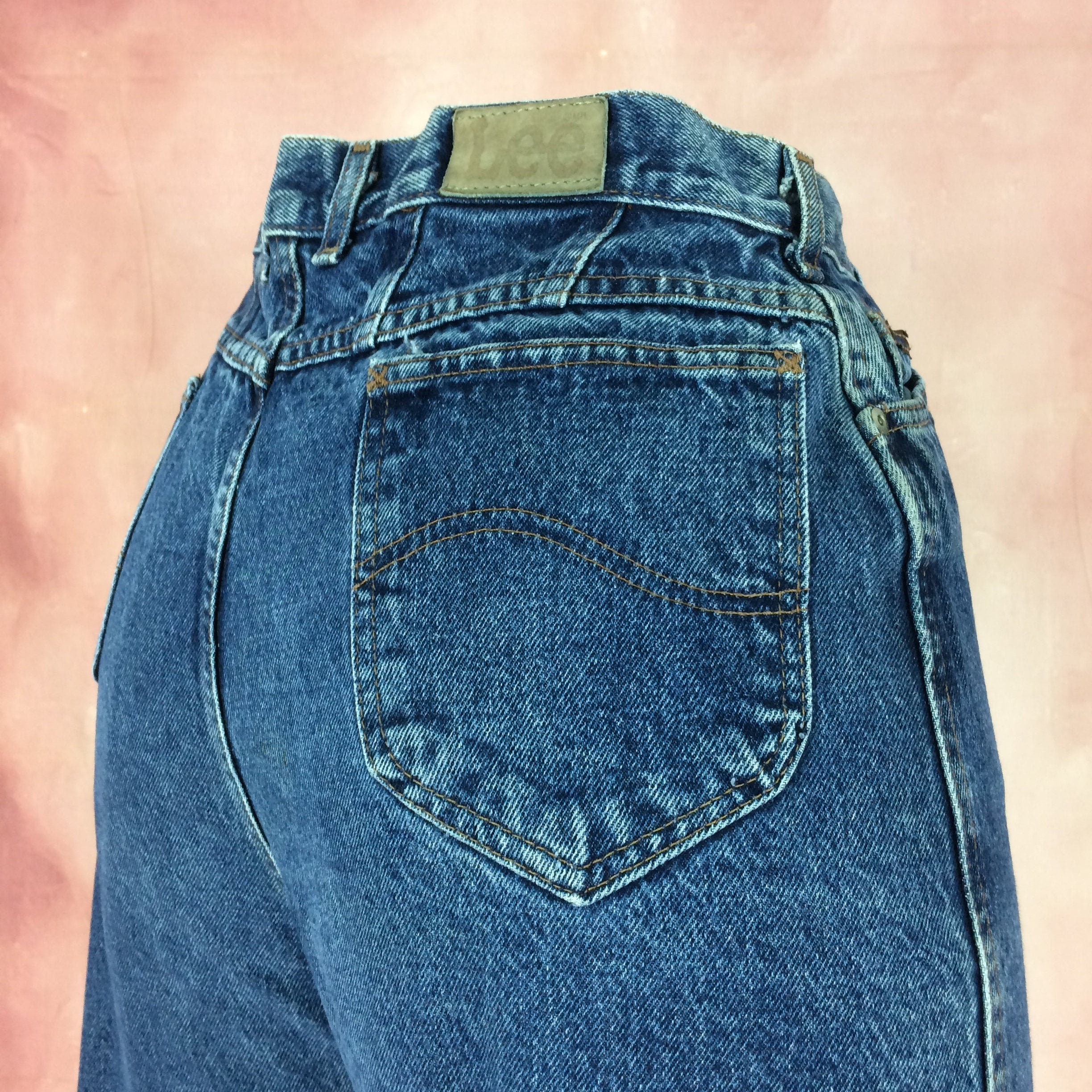 Vintage Lee Riders Jeans – Size 31 Dark Wash, Hourglass Fit (made 