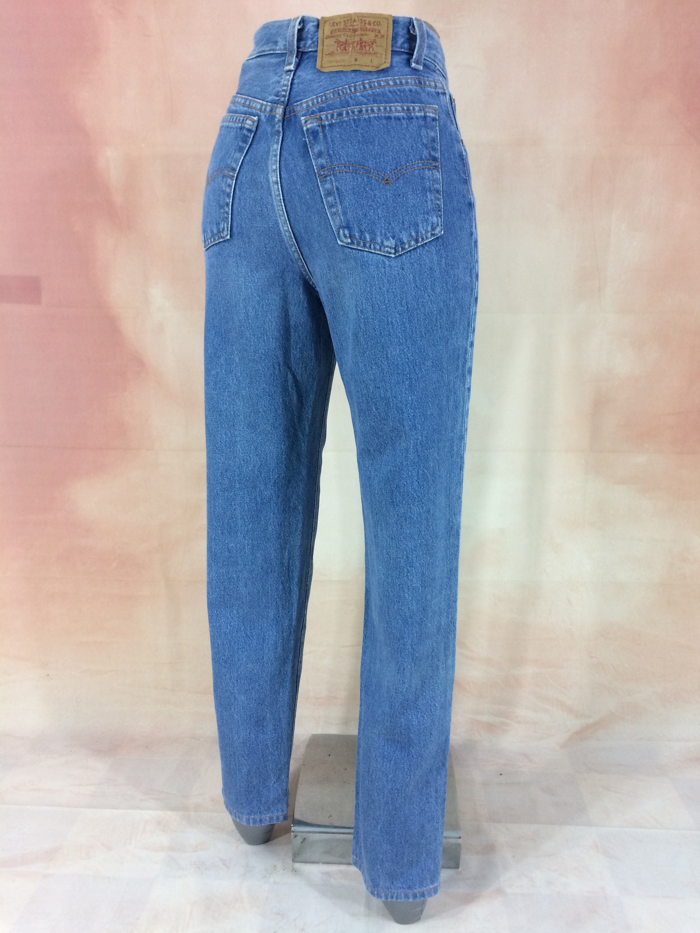Size 25 Vintage Levi's 501 Button Fly Jeans Mid Waisted Slim Size 25 Vintage Levi's 501 Button Fly Jeans Mid Waisted Slim