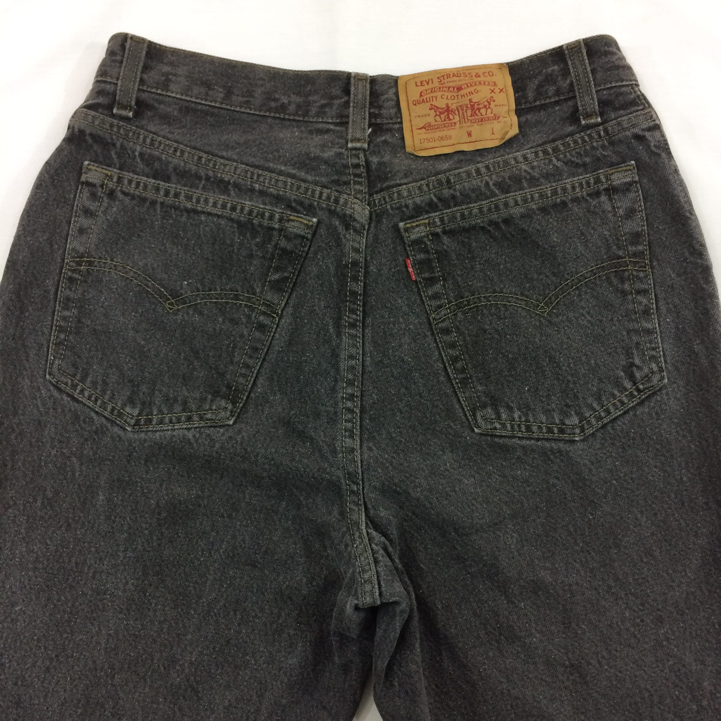 Size 29 Levi's 501 Button Fly Jeans W29 L32 - Faded Black - USA