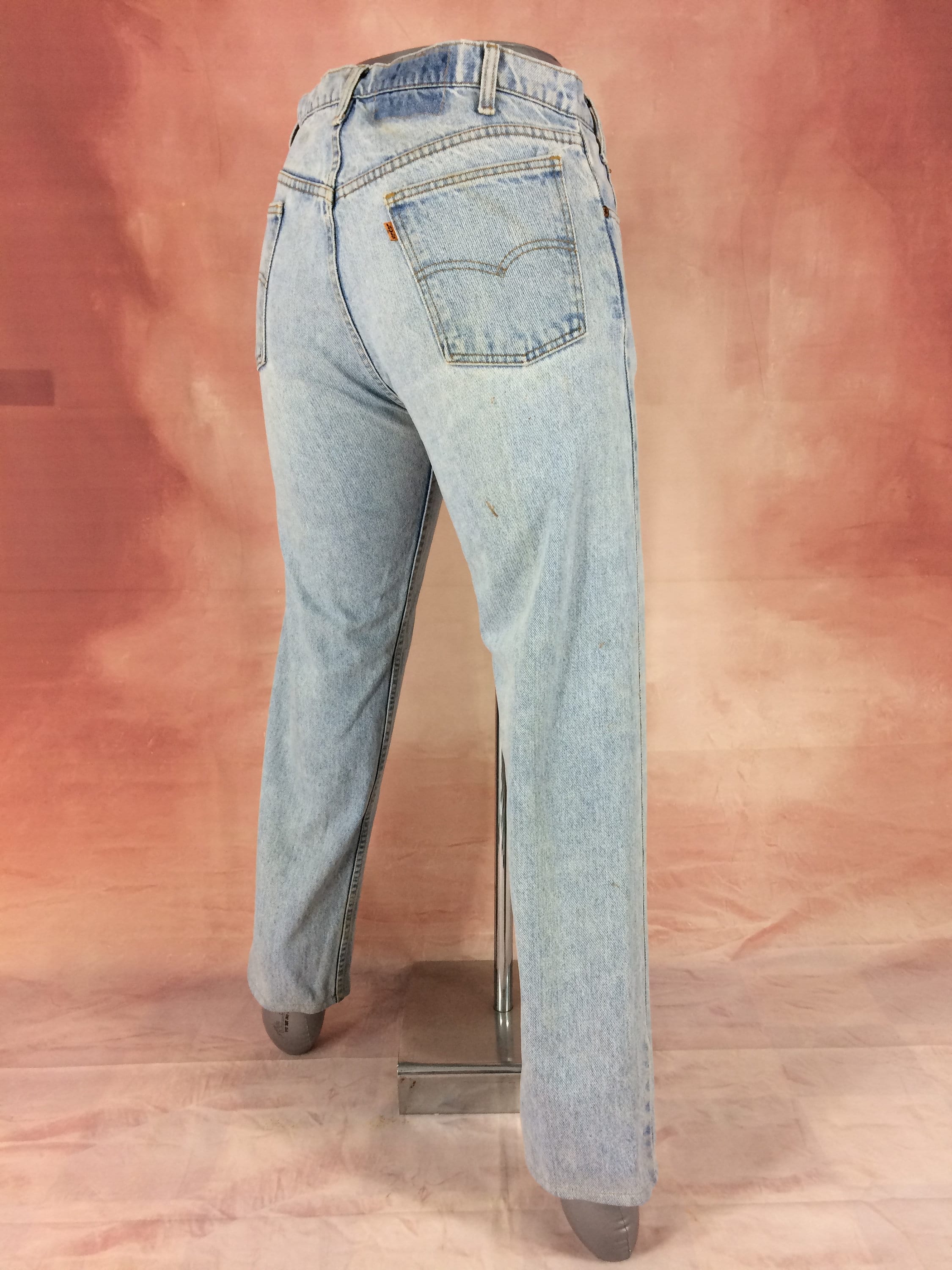 Size 33 Vintage Levi's 505 Distressed Light Wash Denim Jeans Size 33 Vintage Levi's 505 Distressed Light Wash Denim Jeans