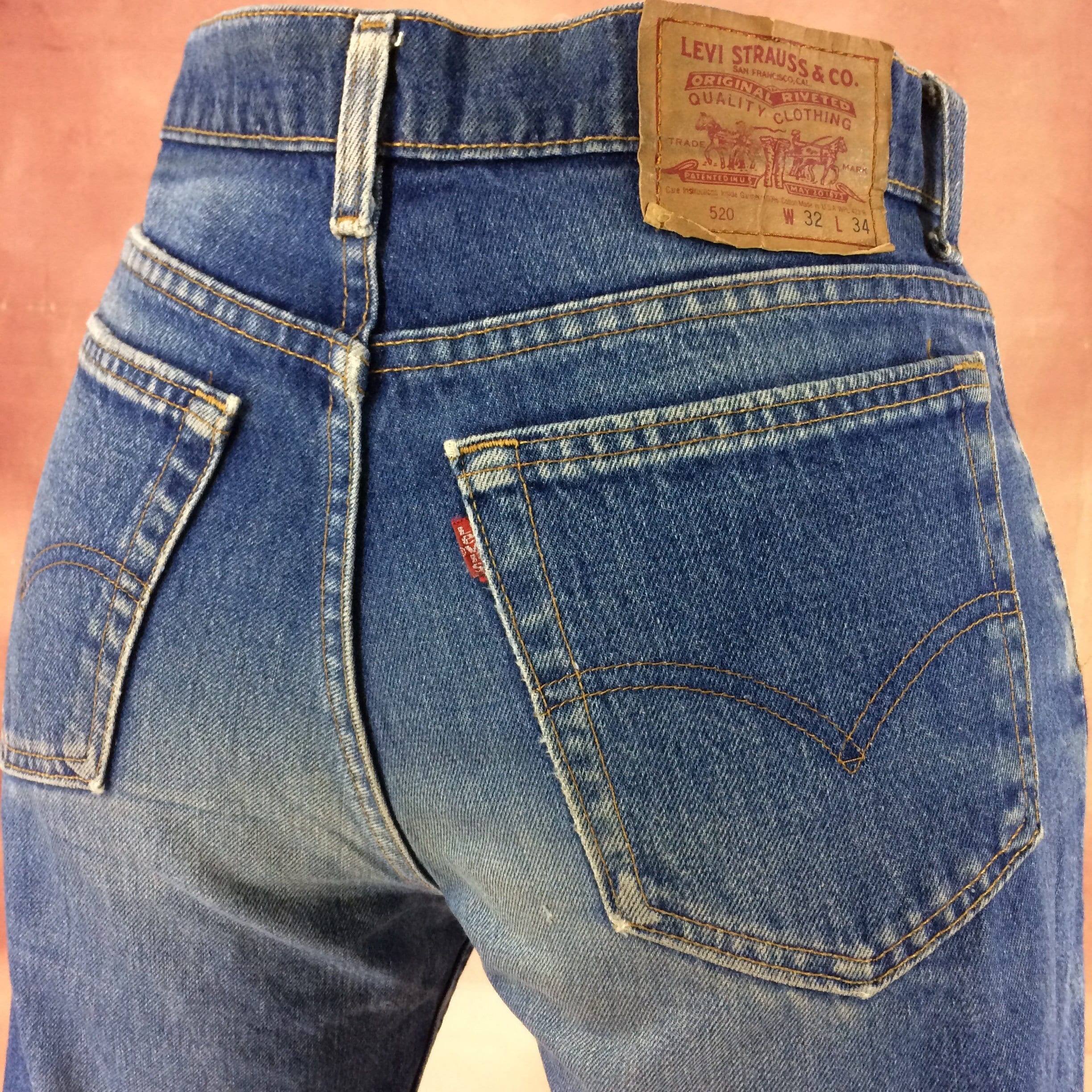 Size 32 Vintage Levis 520 Distressed Faded Medium Wash Jeans - Etsy Sweden