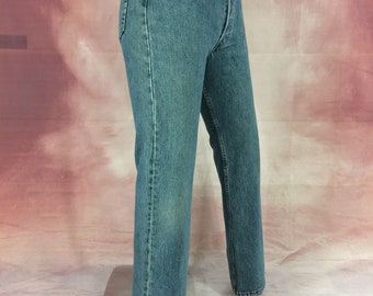 Size 30 Vintage Levi's 501 Jeans - W30 L30 - Button Fly Size 30 Vintage Levi's 501 Jeans - W30 L30 - Button Fly