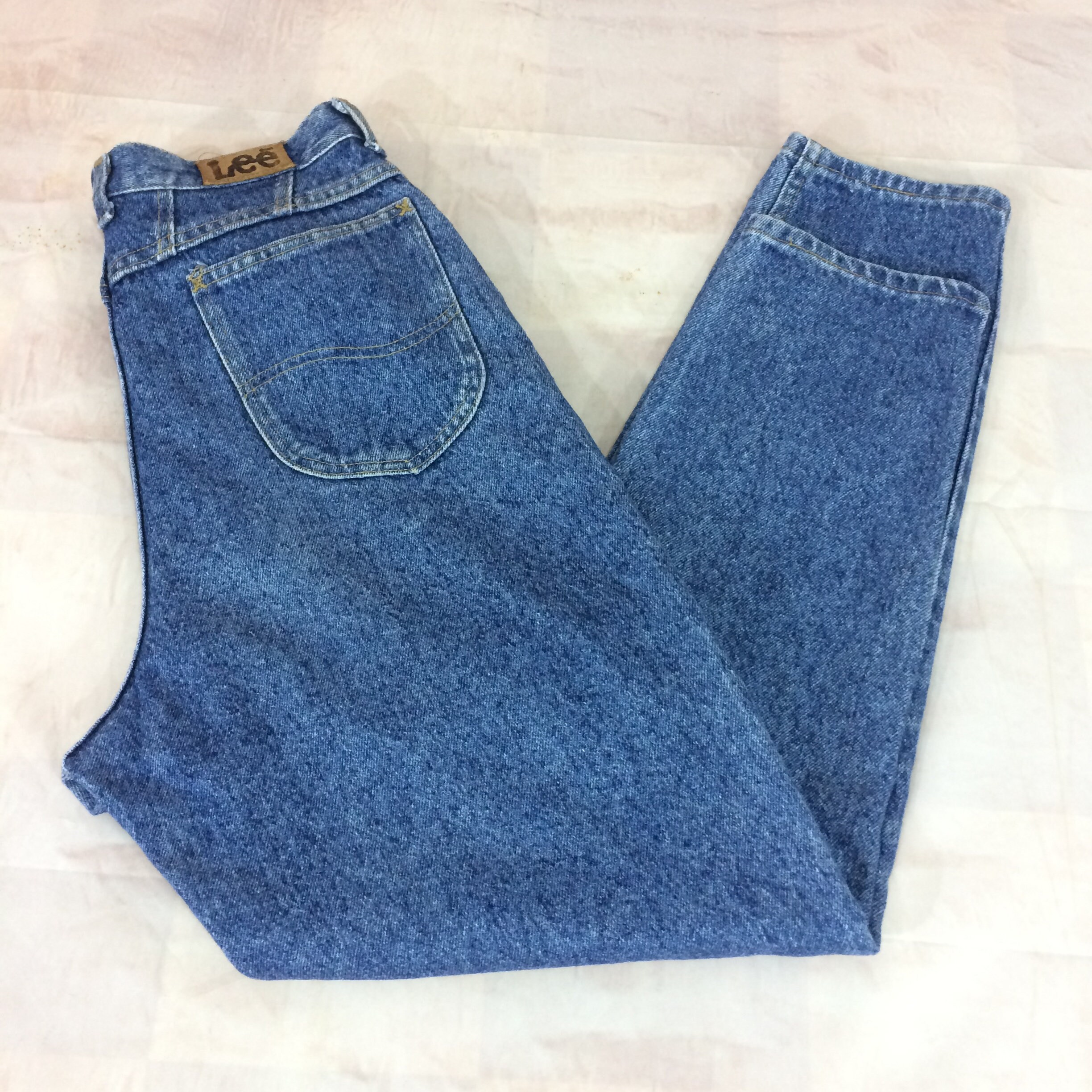 Size 28 Vintage LEE Jeans W28 L31, High Waisted 90s Stone Size 28 Vintage LEE Jeans W28 L31, High Waisted 90s Stone