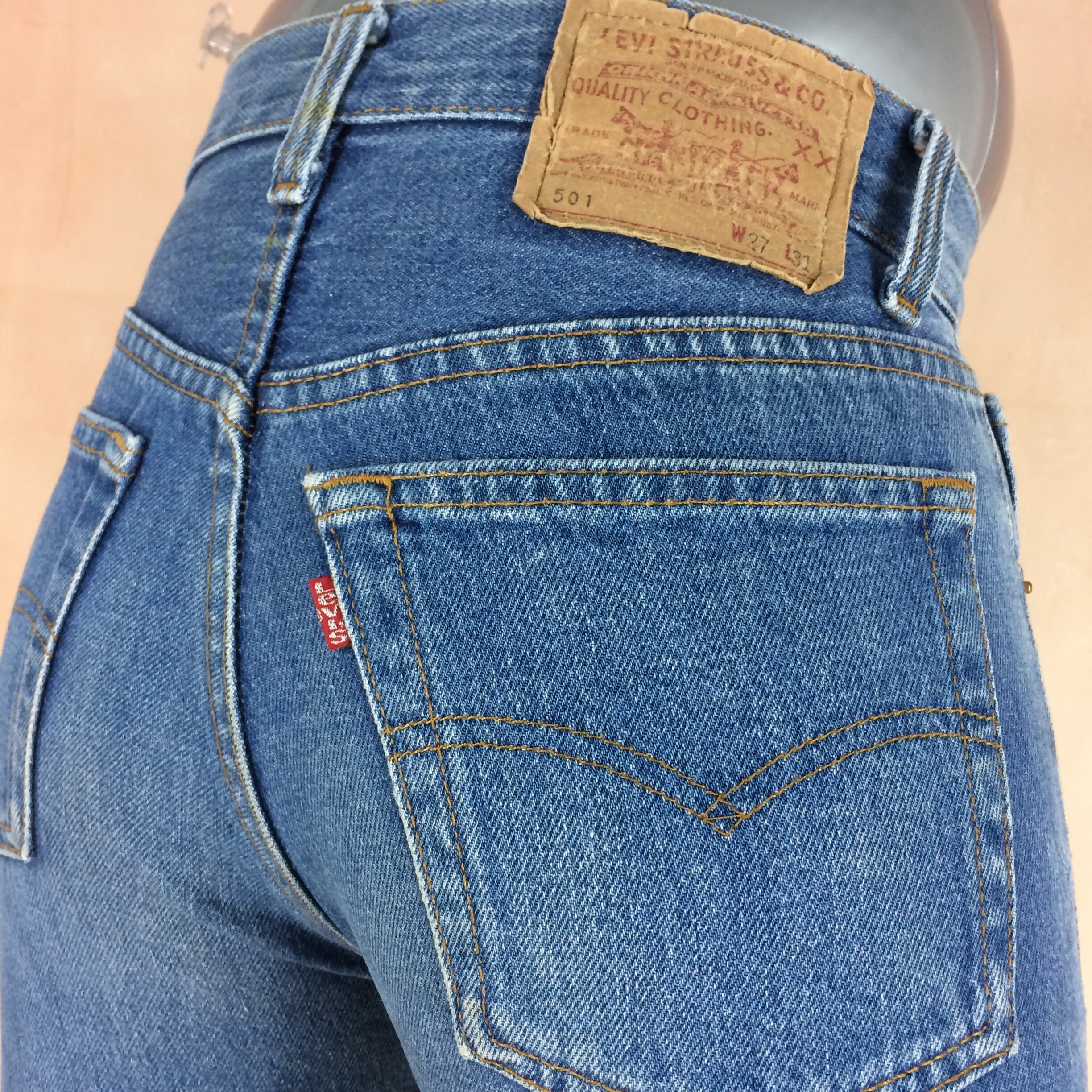 Vintage Levis 501 Distressed Mid Wash 