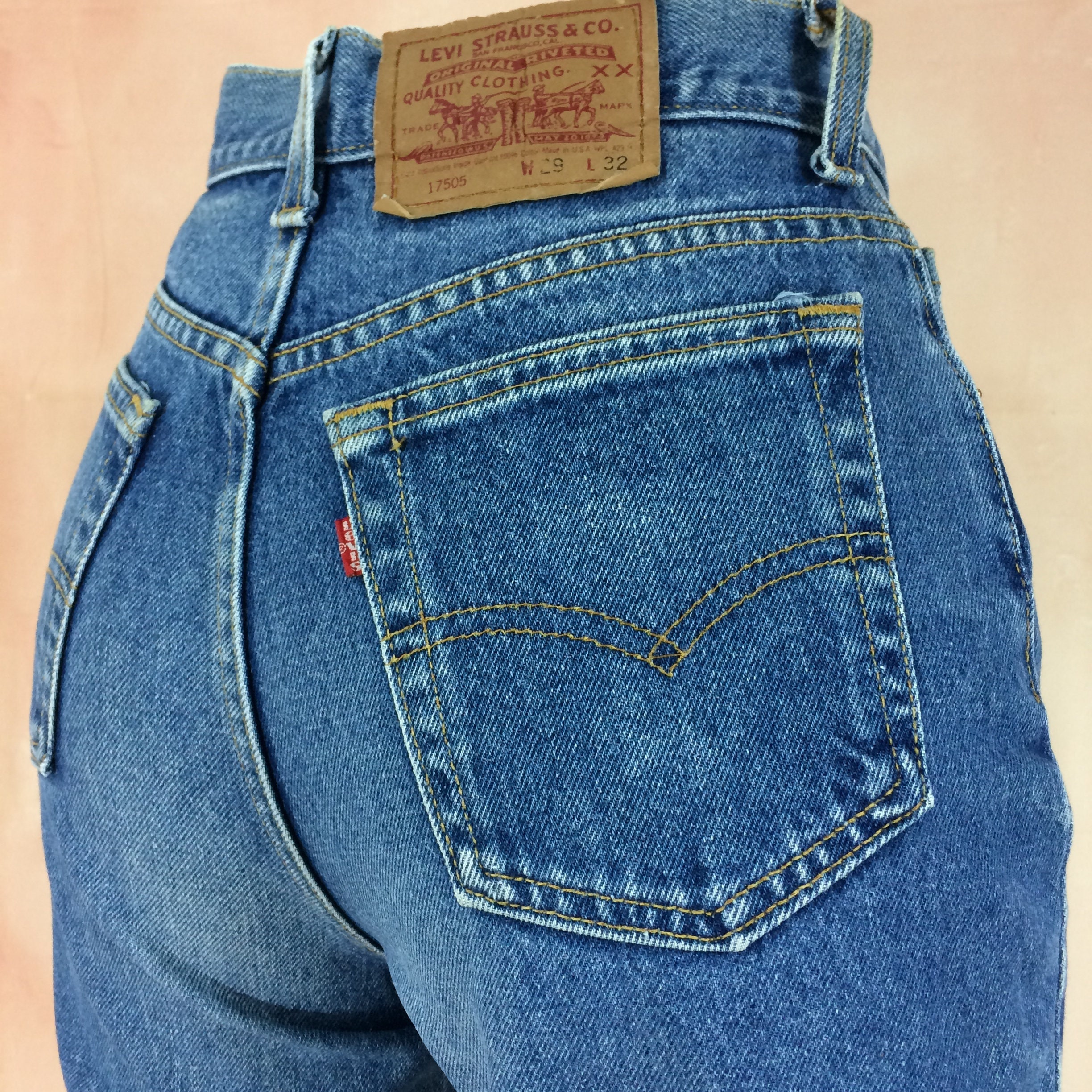 Size 24 Vintage Levis 505 W24 L29 Dark Blue Raw Faded 90s Size 24 Vintage Levis 505 W24 L29 Dark Blue Raw Faded 90s