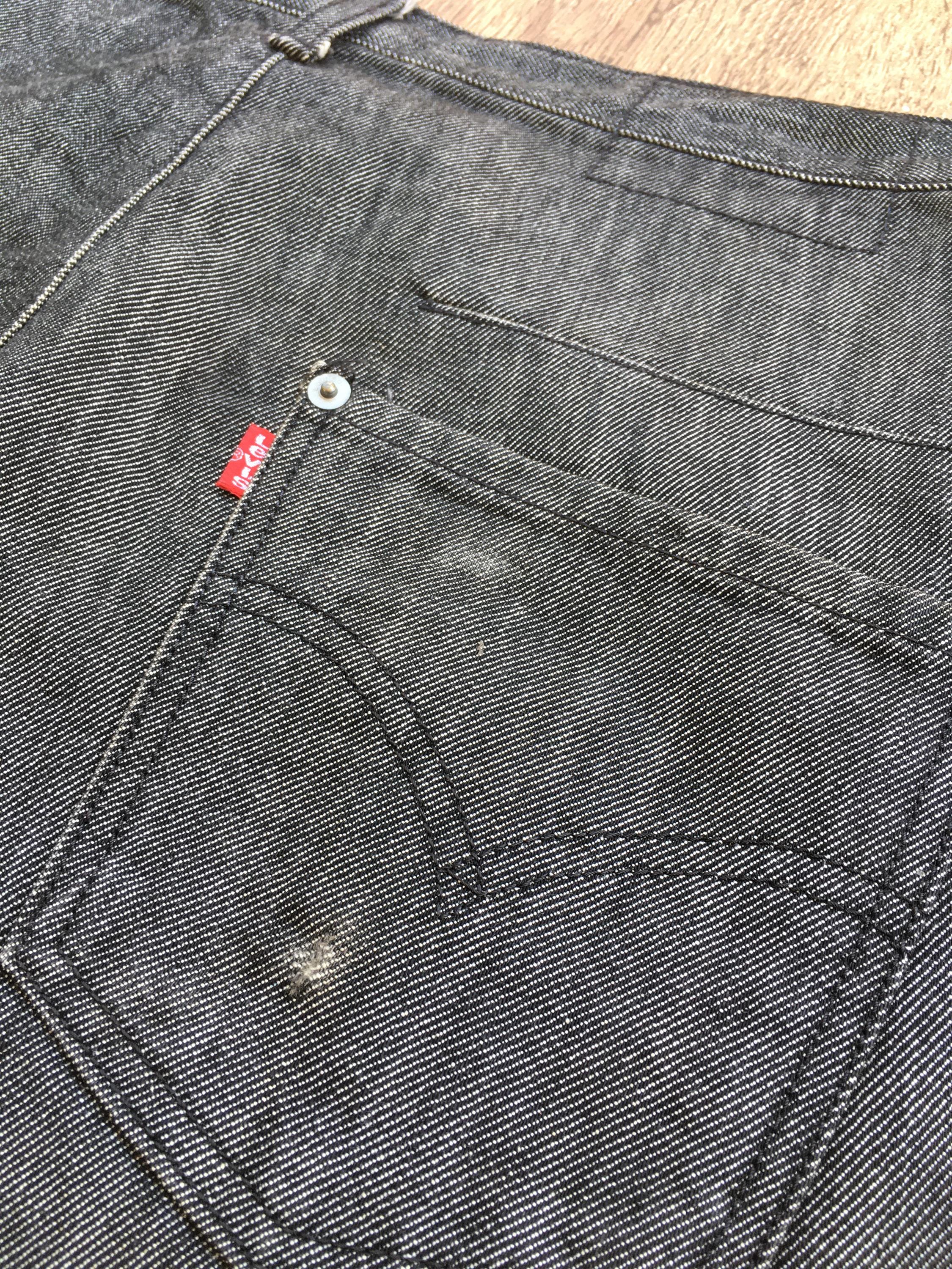 Size 29 Vintage Levi's Engineered Jeans W29 L30 Medium Black Wash