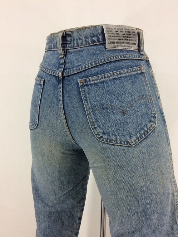 Size 29 Vintage Levi s 637 Mom Jeans W29 L27 Light Wash Denim