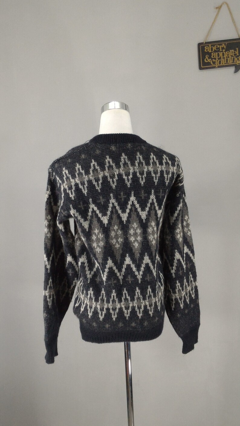 Knit Sweater Crew Neck Wool Pullover Jacket Sweatshirt Southwestern Native American Pattern Style Unisex Fashion Knitwear For Womens Mens