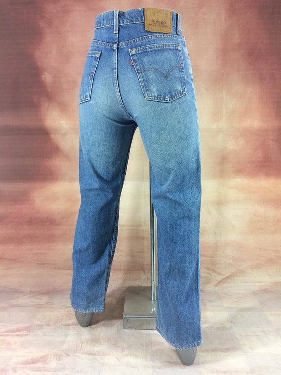 Vintage Levi's 515 Jeans – Women's Size 32 Distressed Medium Wash