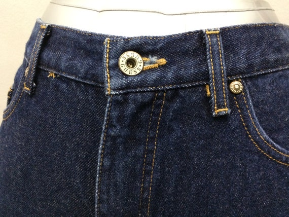 Size 28 Guess Dark Wash Vintage Denim Jeans 90s C… - image 8