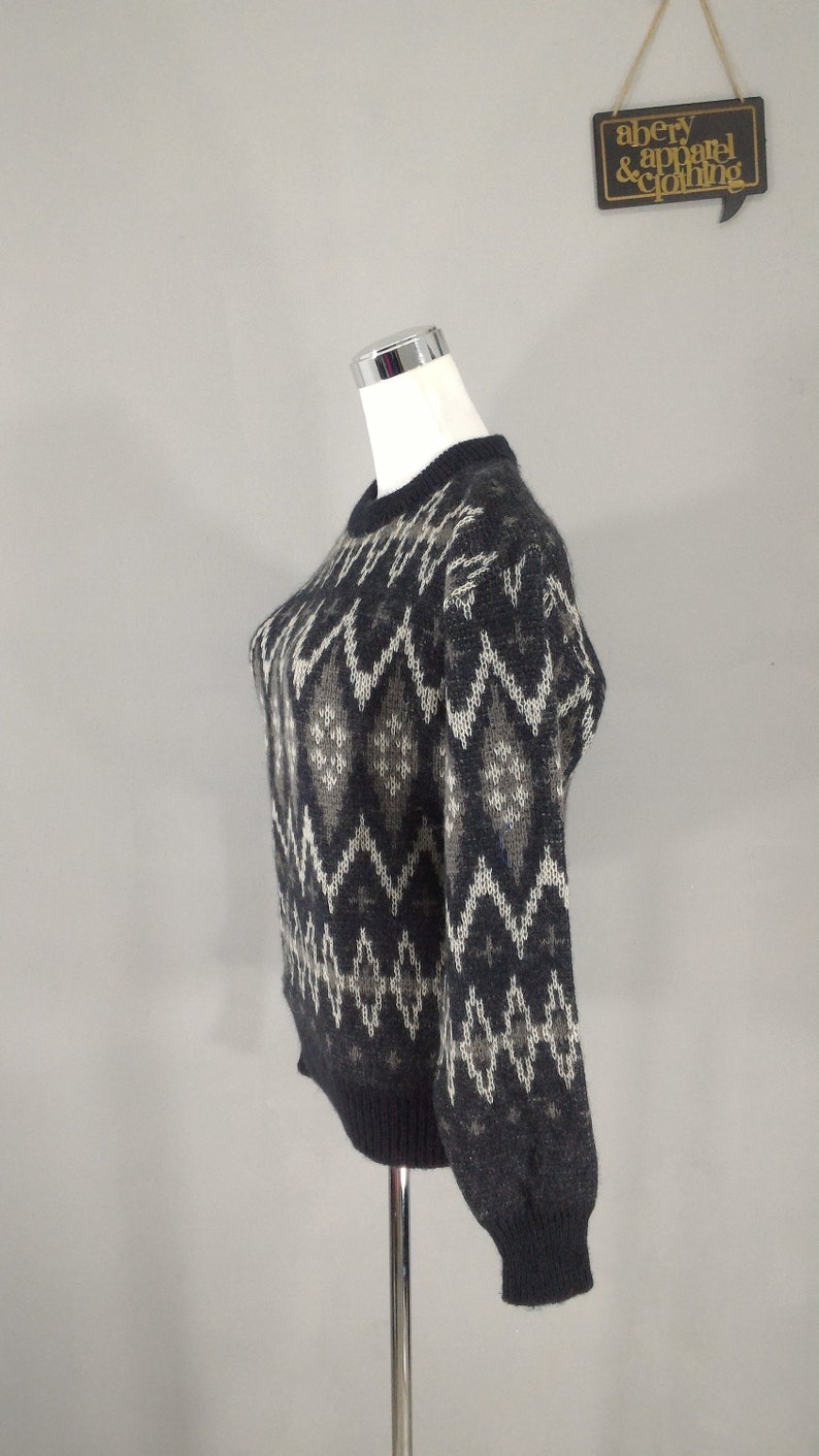 Knit Sweater Crew Neck Wool Pullover Jacket Sweatshirt Southwestern Native American Pattern Style Unisex Fashion Knitwear For Womens Mens