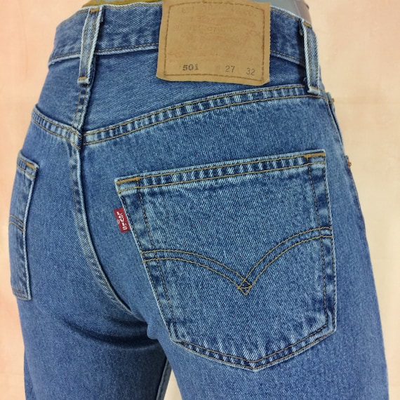 Vintage 501 women's jeans 2025