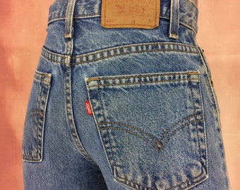 550 levis womens