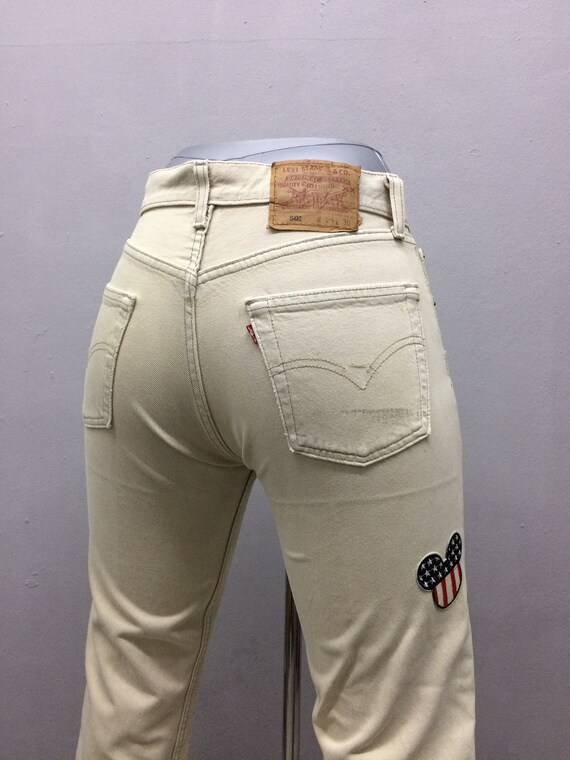 levis tan jeans