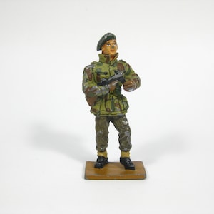 Del Prado miniature, Toy Soldier, WW2 "British Sergeant Army Commandos 1944/1945 ",1:30 60mm Lead-Metal miniature.No Booklet.
