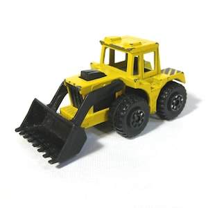 Vintage diecast Toy car, Lesney. Matchbox Superfast series No.29  &quot; Tractor Shovel&quot;, Made in Thailand 1976