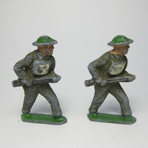 Two Vintage  Johillco, Britains or similar WW2 &quot;British soldiers &quot; Lead- metal - tin , 1:32 Toy soldiers.Made in the 50s or 60s. Rare!