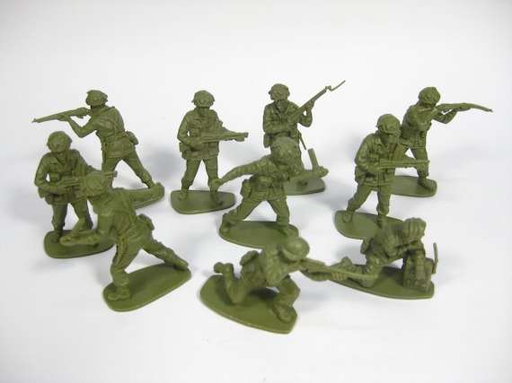 Airfix Toy Soldiers 10 Vintage Airfix WW2 british Paratroopers 1