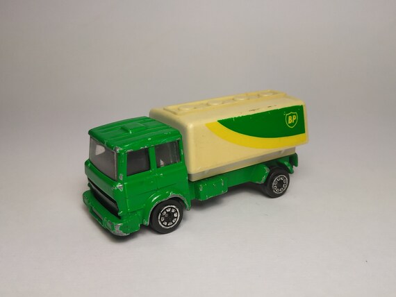 vintage diecast toy trucks