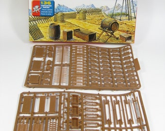 Speelgoedsoldaatjes ESCI/ERTL 1:72 boxset 1/72 "Slagveldaccessoires" P-216. Kunststof accessoires! Uitstekende staat !